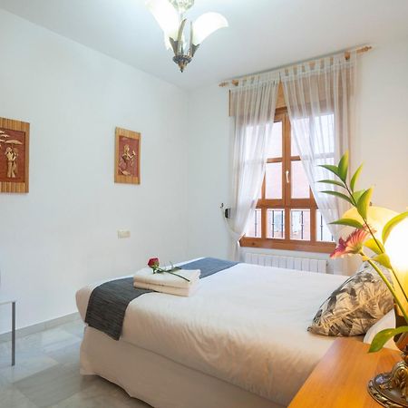Apartamento Adultos Centro N V 1 Free Parking Granada Luaran gambar