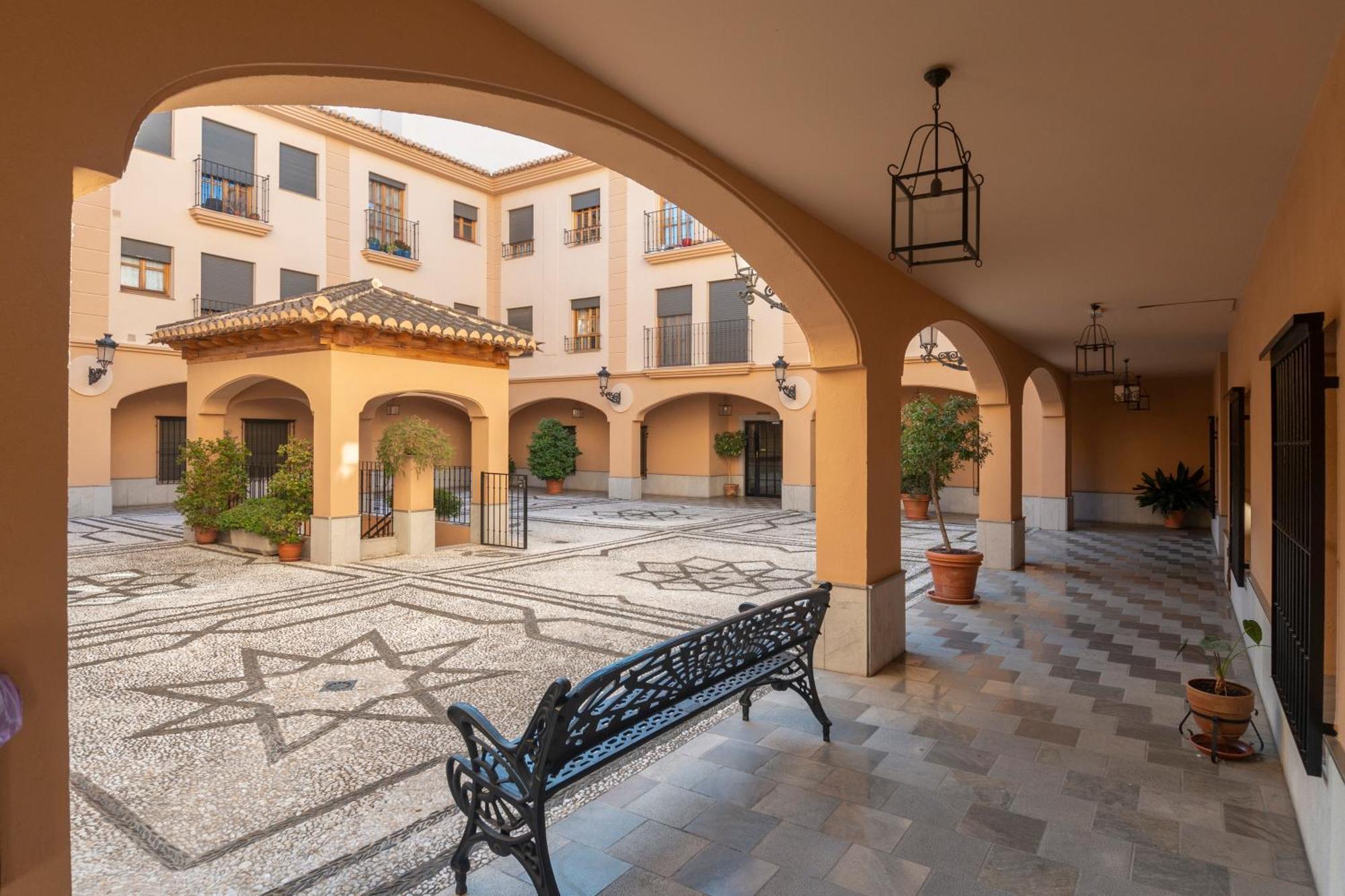 Apartamento Adultos Centro N V 1 Free Parking Granada Luaran gambar