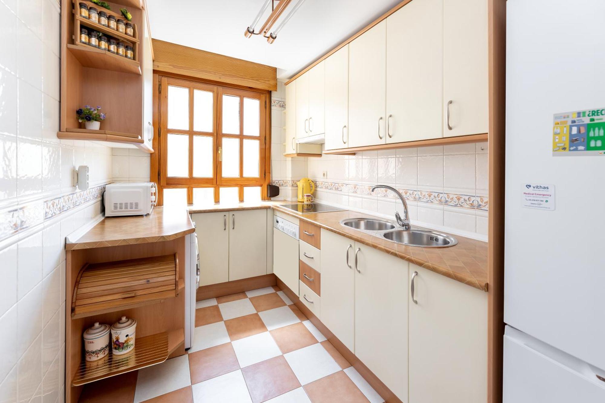 Apartamento Adultos Centro N V 1 Free Parking Granada Luaran gambar